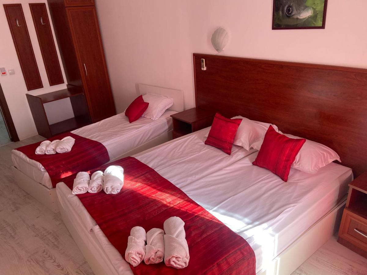 Ribarska Sreshta Family Hotel Tsarevo Ngoại thất bức ảnh