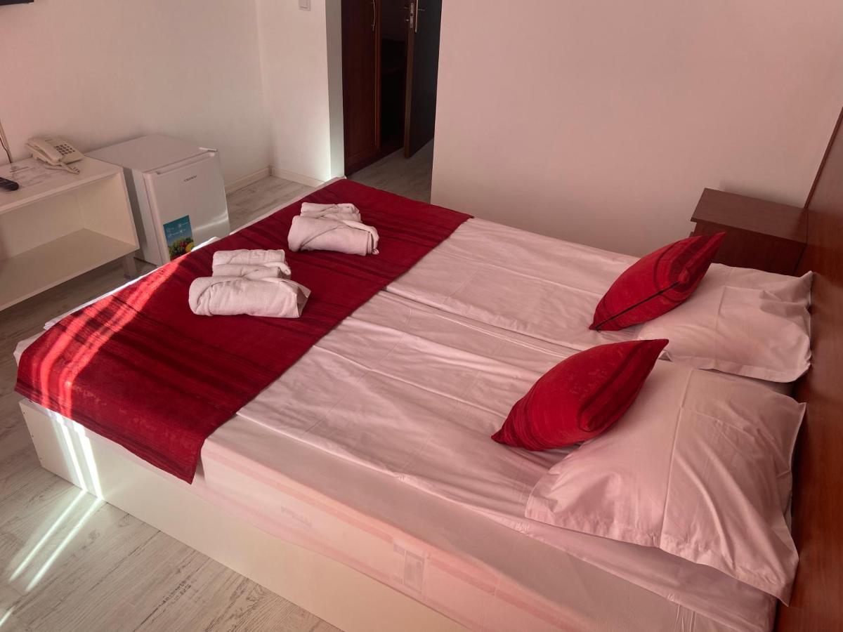 Ribarska Sreshta Family Hotel Tsarevo Ngoại thất bức ảnh